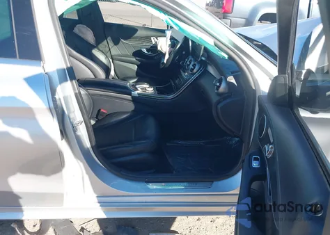 2016 Mercedes-Benz C 300 from USA, damaged, VIN 55SWF4JB0GU119631